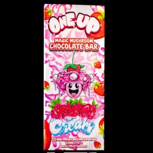 STRAWBERRY AND CREAM MUSHROON CHOCOLATE BAR
